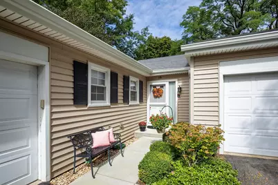 18 The Court Of Greenway Court, Northbrook, IL 60062 - Photo 6