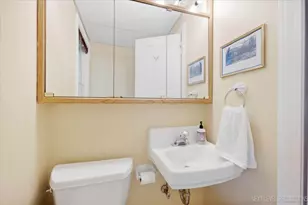 727 N 1st St, Geneva, IL 60134 - Photo 22