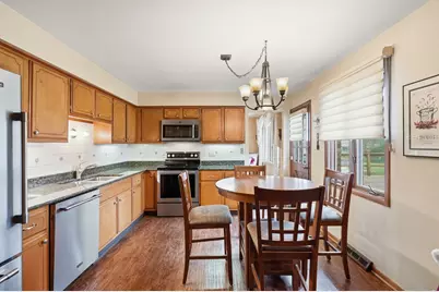 814 E 168th Street, South Holland, IL 60473 - Photo 8