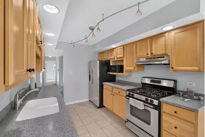 1025 Mayfield Lane, Hoffman Estates, IL 60169 - Photo 12