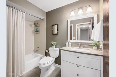1061 Valley View Drive, Downers Grove, IL 60516 - Photo 16