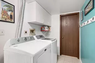 1061 Valley View Dr, Downers Grove, IL 60516 - Photo 14