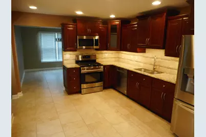 207 Downing Drive, Bloomingdale, IL 60108 - Photo 2