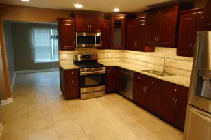 207 Downing Dr, Bloomingdale, IL 60108 - Photo 2