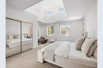 799 Lakeshore Drive, Redwood City, CA 94065 - Photo 22