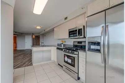 1720 Maple Avenue #1360, Evanston, IL 60201 - Photo 10