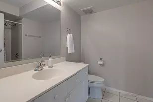 1720 Maple Ave, Evanston, IL 60201 - Photo 20