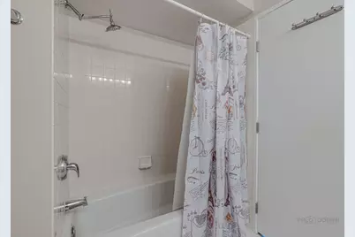 1720 Maple Avenue #1360, Evanston, IL 60201 - Photo 22