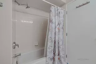 1720 Maple Ave, Evanston, IL 60201 - Photo 22
