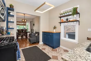 3906 W Montrose Ave, Chicago, IL 60618 - Photo 4
