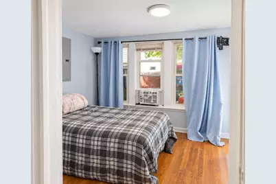 3906 W Montrose Avenue, Chicago, IL 60618 - Photo 34