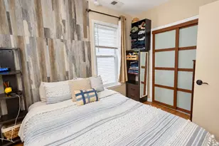 3906 W Montrose Ave, Chicago, IL 60618 - Photo 10