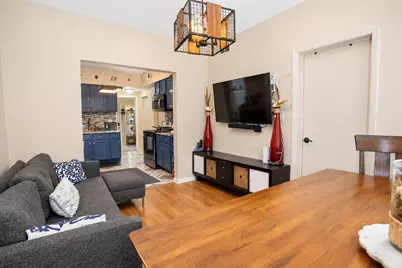 3906 W Montrose Avenue, Chicago, IL 60618 - Photo 8