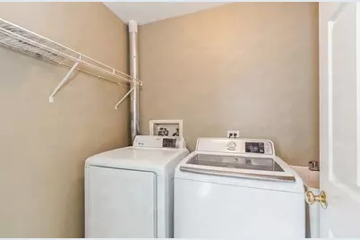 9411 Fountain Point Circle, Darien, IL 60561 - Photo 18