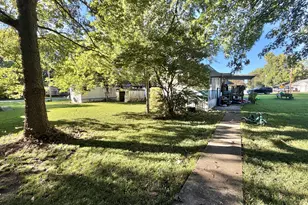 407 N Webster St, Fairbury, IL 61739 - Photo 20