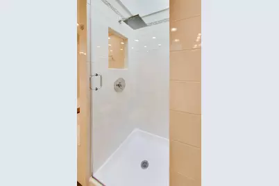 3700 N Lake Shore Drive #104, Chicago, IL 60613 - Photo 22
