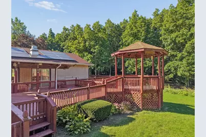 201 Oak Lane, Winthrop Harbor, IL 60096 - Photo 34