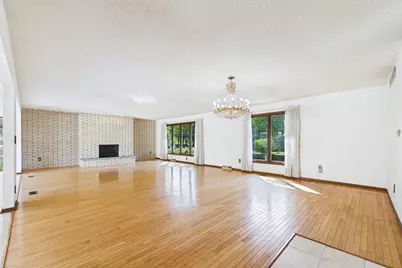 201 Oak Lane, Winthrop Harbor, IL 60096 - Photo 4