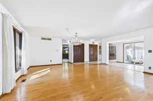 201 Oak Ln, Winthrop Harbor, IL 60096 - Photo 6