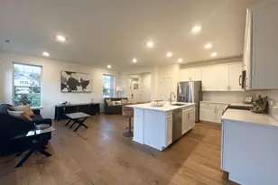 1246 Draper Rd, McHenry, IL 60050 - Photo 8