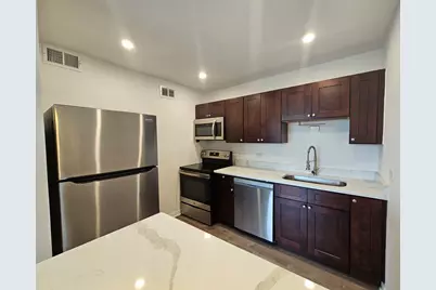 2250 N Lincoln Avenue #502, Chicago, IL 60614 - Photo 14