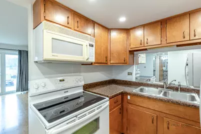 100 Deborah Lane #B18, Wheeling, IL 60090 - Photo 14