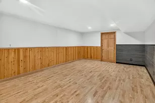2105 W Bedford Rd, Freeport, IL 61032 - Photo 34