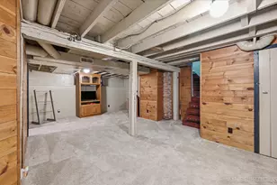 304 N Worth Ave, Elgin, IL 60123 - Photo 24