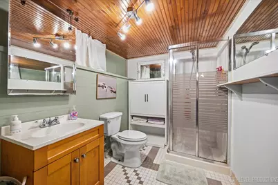 304 N Worth Avenue, Elgin, IL 60123 - Photo 28