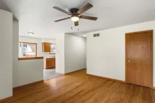610 Sydney Ave, Loves Park, IL 61111 - Photo 6