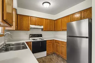 610 Sydney Ave, Loves Park, IL 61111 - Photo 10