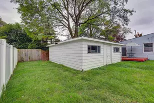 8115 Sayre Ave, Burbank, IL 60459 - Photo 32