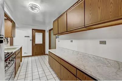 8115 Sayre Avenue, Burbank, IL 60459 - Photo 12