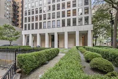 260 E Chestnut Street #2904, Chicago, IL 60611 - Photo 4