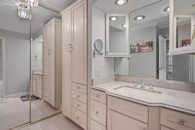 260 E Chestnut Street #2904, Chicago, IL 60611 - Photo 14