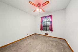 3042 Huffman Blvd, Rockford, IL 61103 - Photo 16