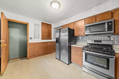 3042 Huffman Boulevard, Rockford, IL 61103 - Photo 10