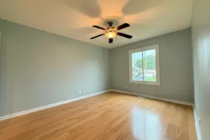 2341 Leeward Ln, Hanover Park, IL 60133 - Photo 6
