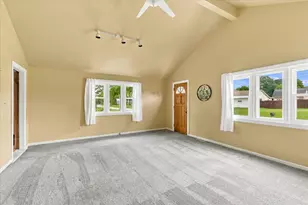 511 S Reed St, Sheffield, IL 61361 - Photo 8
