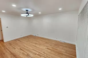 7034 W 63rd Pl, Chicago, IL 60638 - Photo 6