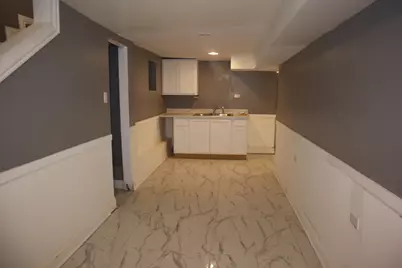 539 E 68th Street, Chicago, IL 60637 - Photo 14