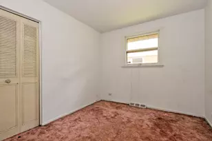 3407 Hickory Ln, Hazel Crest, IL 60429 - Photo 10