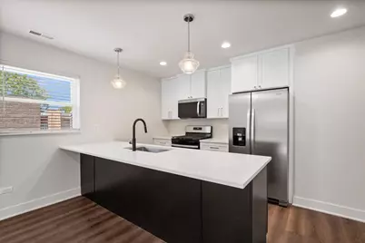 2314 W Arthur Avenue #4, Chicago, IL 60645 - Photo 4