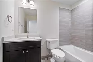 2314 W Arthur Ave, Chicago, IL 60645 - Photo 12