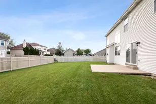 396 Hunters Dr, Beecher, IL 60401 - Photo 32