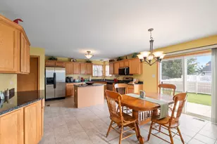 396 Hunters Dr, Beecher, IL 60401 - Photo 14