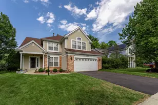 1265 Dunbarton Dr, Aurora, IL 60502 - Photo 2