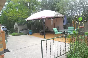 8501 S Kean Ave, Hickory Hills, IL 60457 - Photo 4
