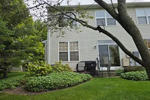 2922 Sheehan Dr, Naperville, IL 60564 - Photo 16