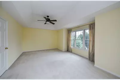 527 Mallard Point Drive, North Aurora, IL 60542 - Photo 24